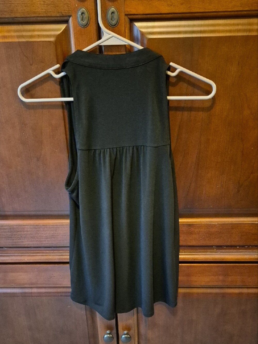 Sleeveless Ruffle Front Top - Picture 2 of 3